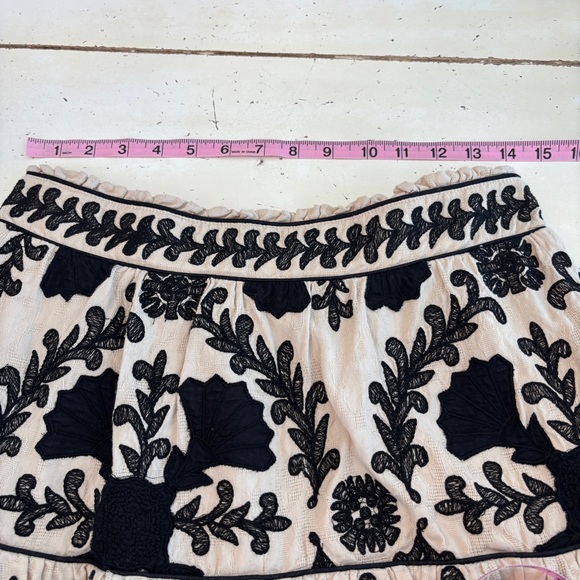 ANTHROPOLOGIE A-Line Flounce Mini Skirt Size M Embroidered Floral Black Tan - Picture 5 of 7